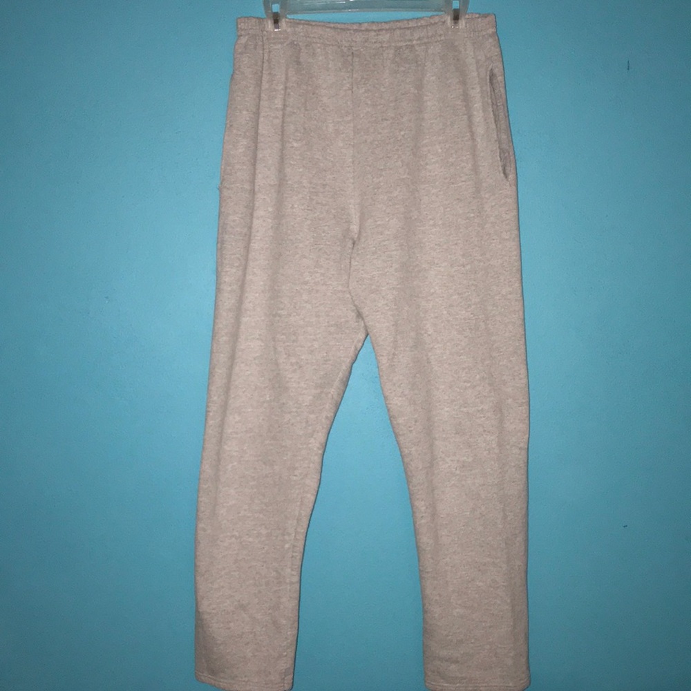 Hanes women’s sweatpants